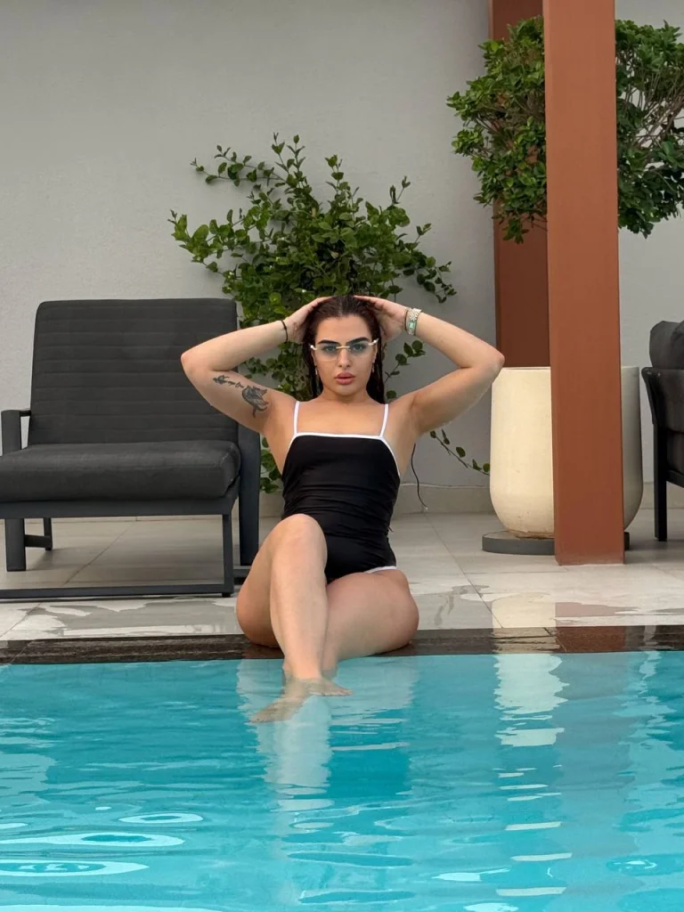 Esmi — Prime Models