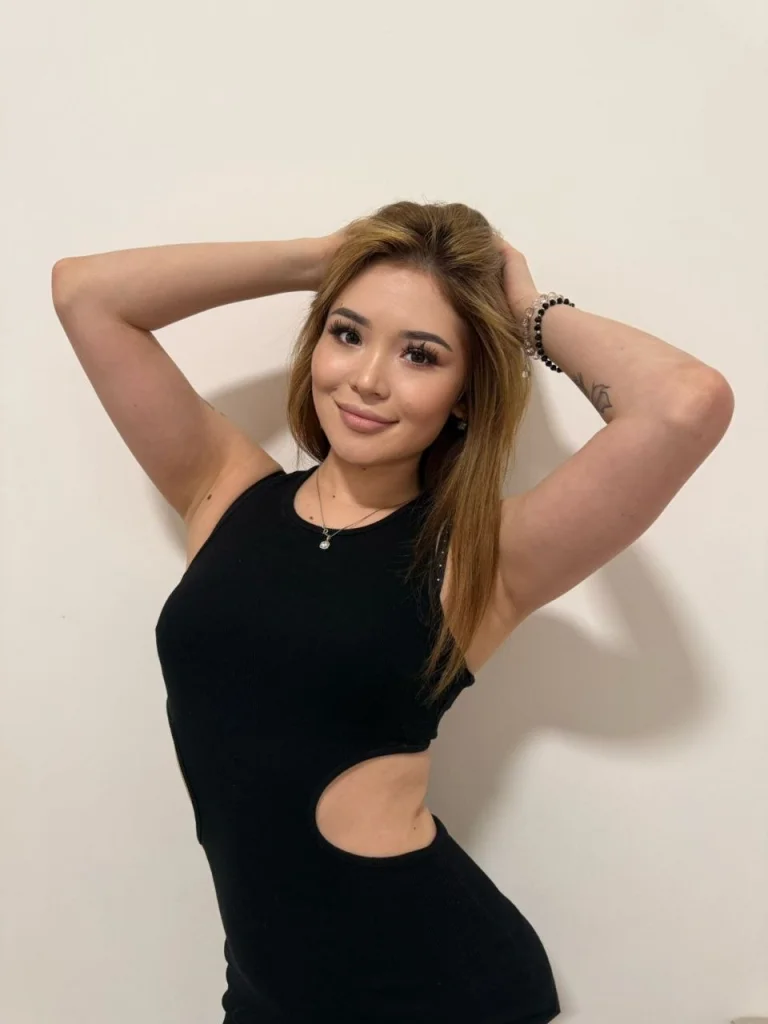 Esmeralda — Prime Models