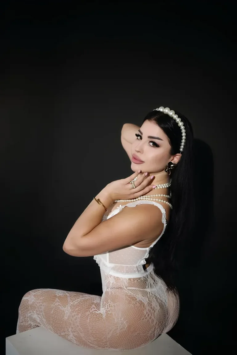Aishe — Prime Models